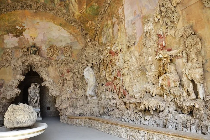 The Inferno by Dan Brown and the Boboli Gardens - Private Tour