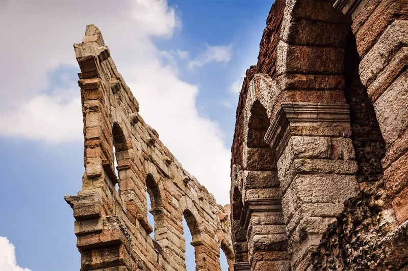 Visita guiada pela Arena de Verona - Reserve em Brasil