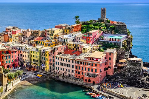 Group Guided tour to Le Cinque Terre + Lunch