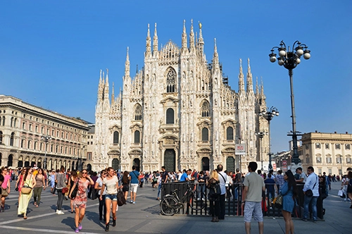 Accès prioritaire Cathédrale de Milan (Cathédrale sans terrasses) + Audioguide de la ville de Milan