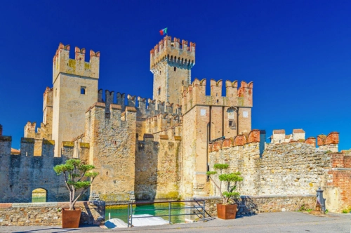 Visite guidée de Sirmione, du lac de Garde et de Vérone – Départ de Milan