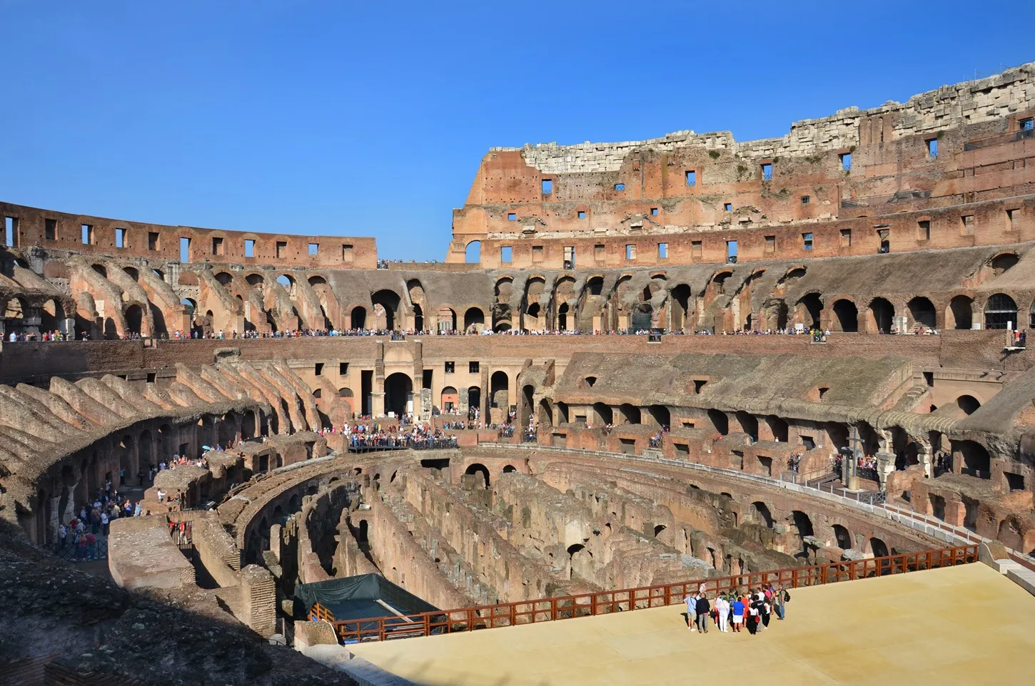 Audioguide of the city of Rome + Reserved Colosseum Entrance Ticket