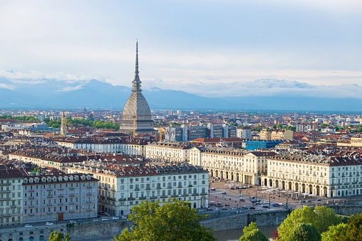 Accès prioritaire au musée du cinéma + ascenseur panoramique + audioguide de la ville de Turin