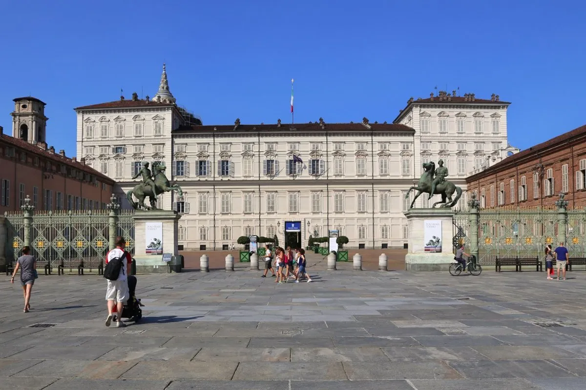 Acceso prioritario al Palazzo Reale + Audioguía de la ciudad de Turín